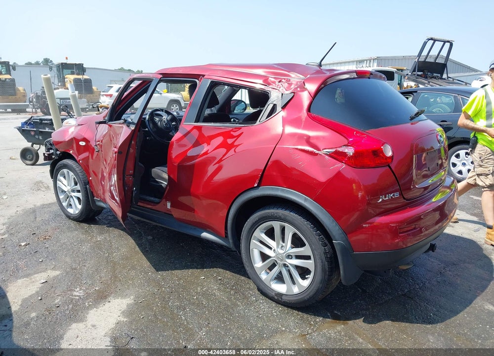 2014 NISSAN JUKE VIN: JN8AF5MR2ET452681
