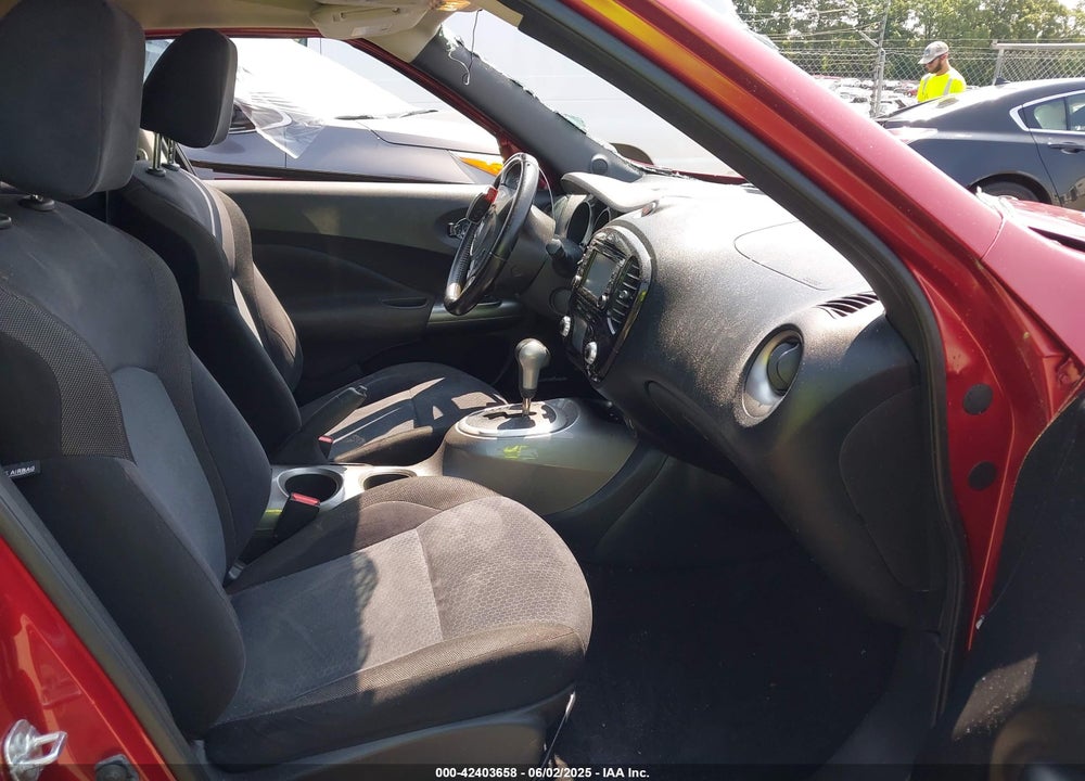 2014 NISSAN JUKE VIN: JN8AF5MR2ET452681