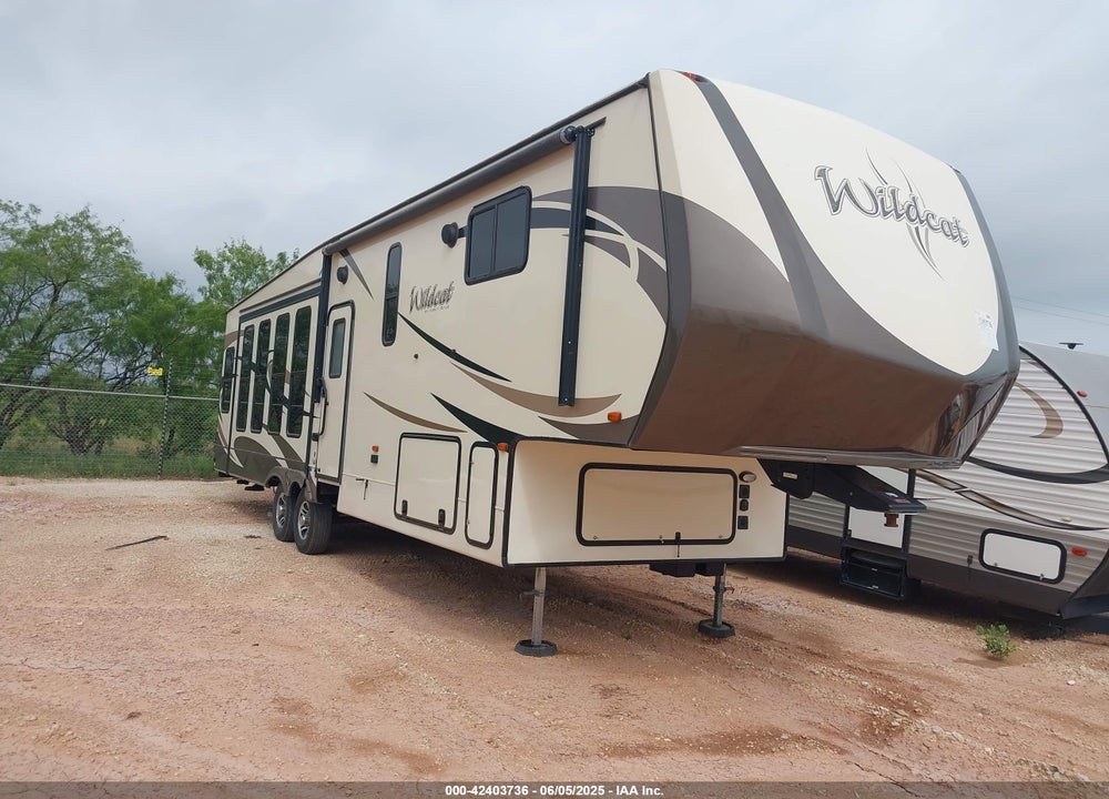 2017 FOREST RIVER WILDCAT 5TH WHEEL TRAVEL TRA VIN: 5ZT3WCXB1HG001115