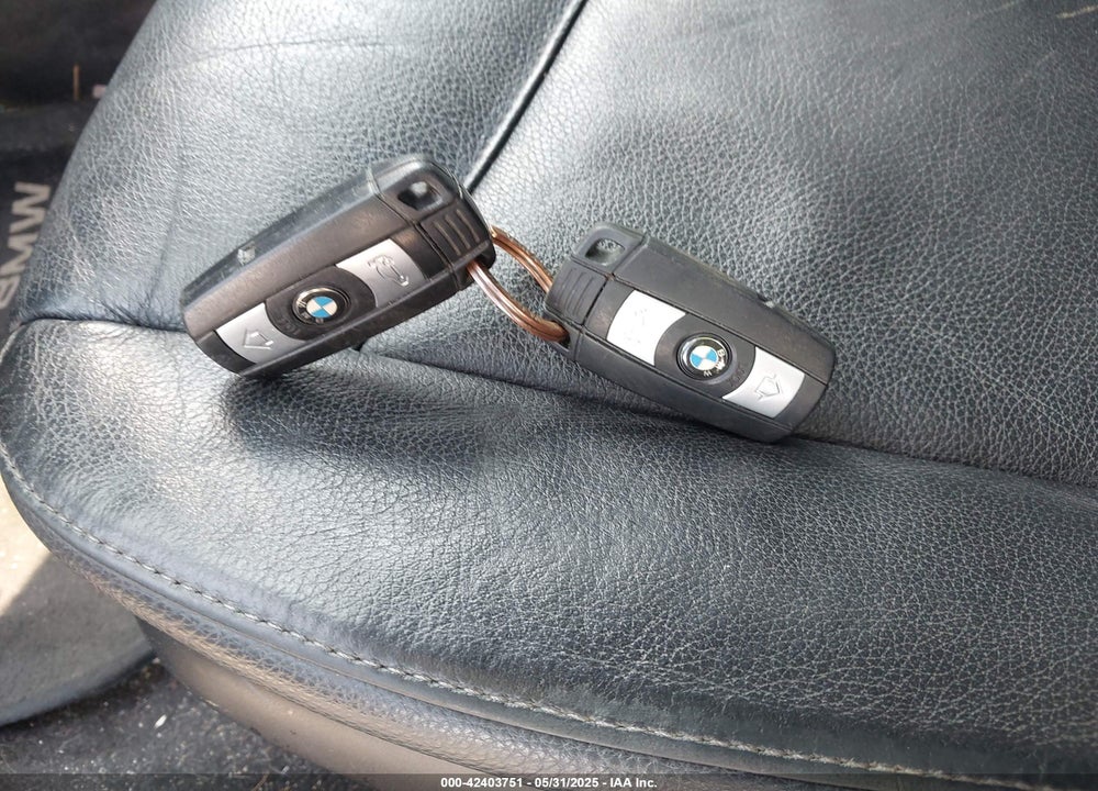 2011 BMW 328I VIN: WBAPH7G57BNN06011