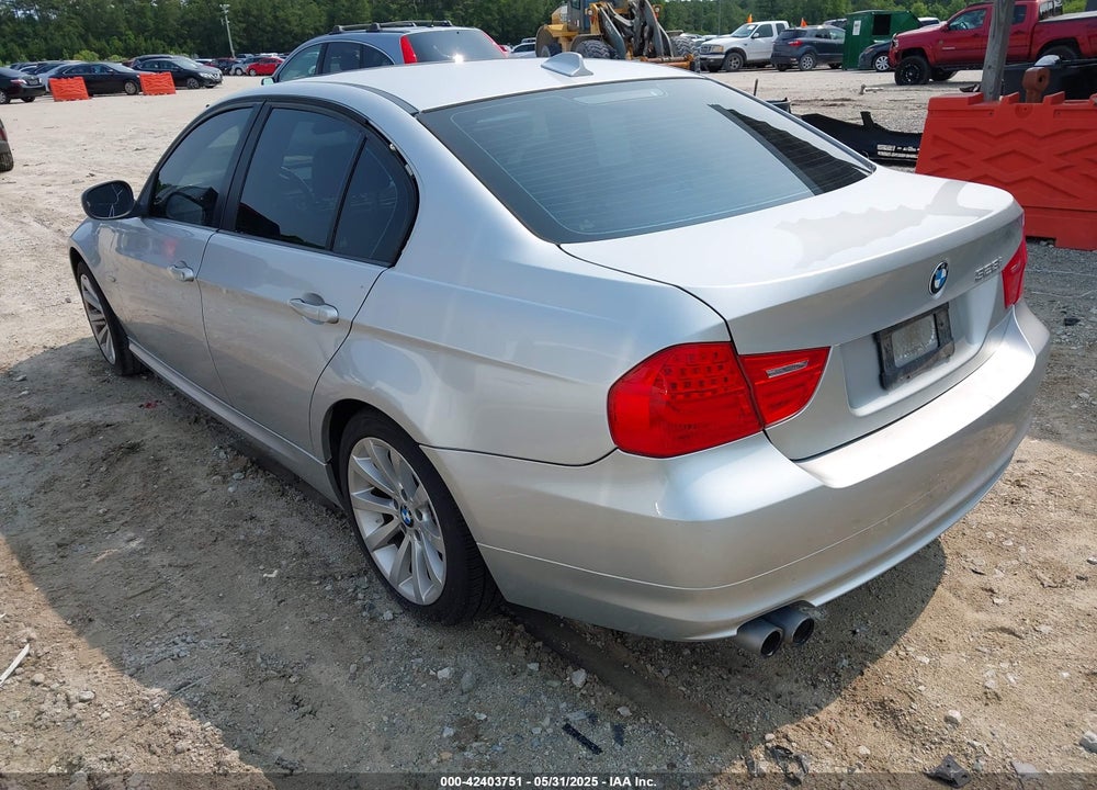 2011 BMW 328I VIN: WBAPH7G57BNN06011