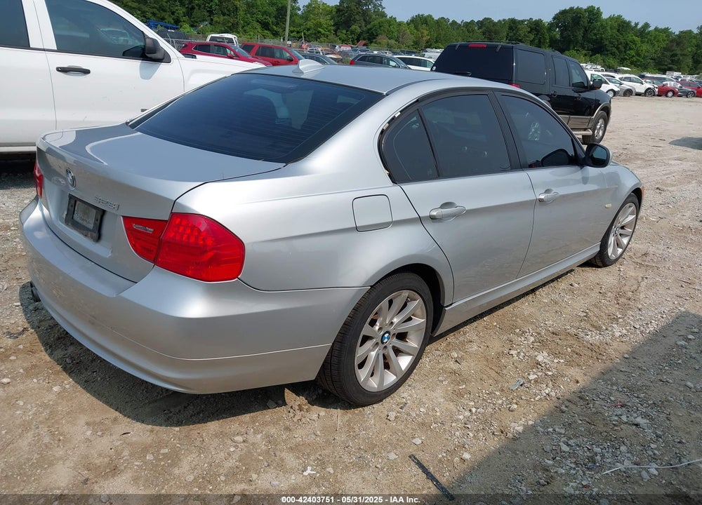 2011 BMW 328I VIN: WBAPH7G57BNN06011