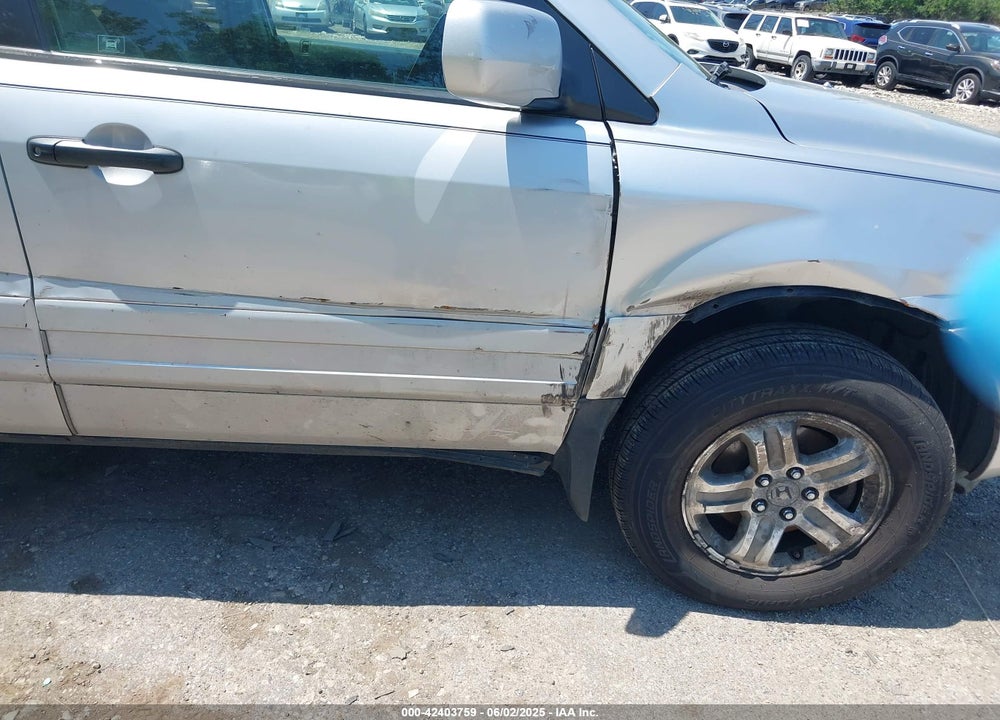 2005 HONDA PILOT EX-L VIN: 2HKYF185X5H538948