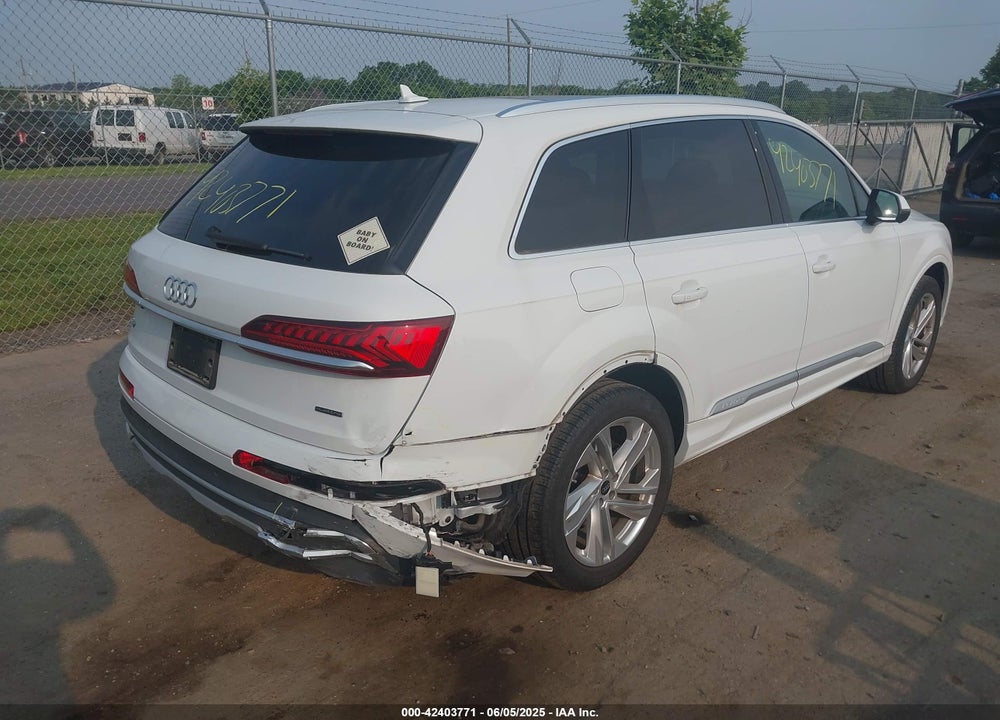 2022 AUDI Q7 VIN: WA1LJBF70ND014081