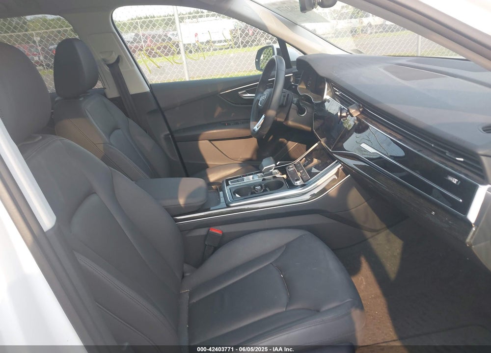 2022 AUDI Q7 VIN: WA1LJBF70ND014081