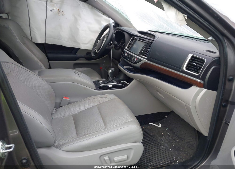 2016 TOYOTA HIGHLANDER VIN: 5TDYKRFH4GS153874