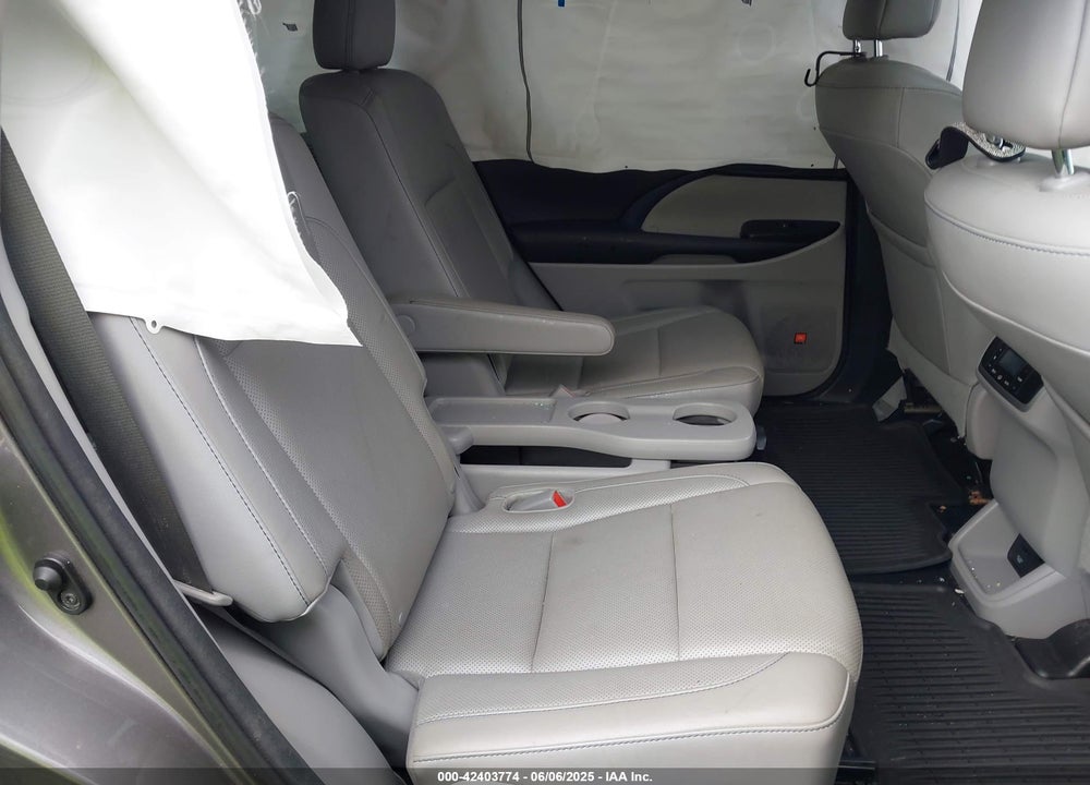2016 TOYOTA HIGHLANDER VIN: 5TDYKRFH4GS153874