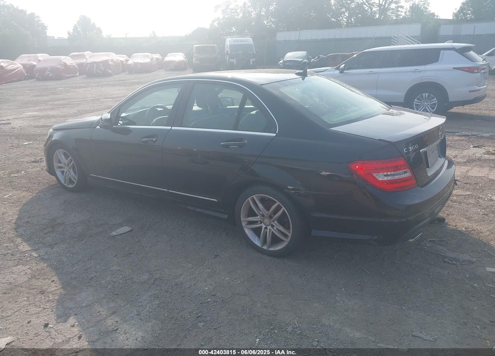 2013 MERCEDES-BENZ C 300 LUXURY 4MATIC/SPORT 4MATIC VIN: WDDGF8AB7DR287761