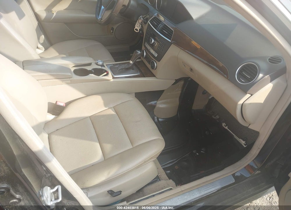 2013 MERCEDES-BENZ C 300 LUXURY 4MATIC/SPORT 4MATIC VIN: WDDGF8AB7DR287761