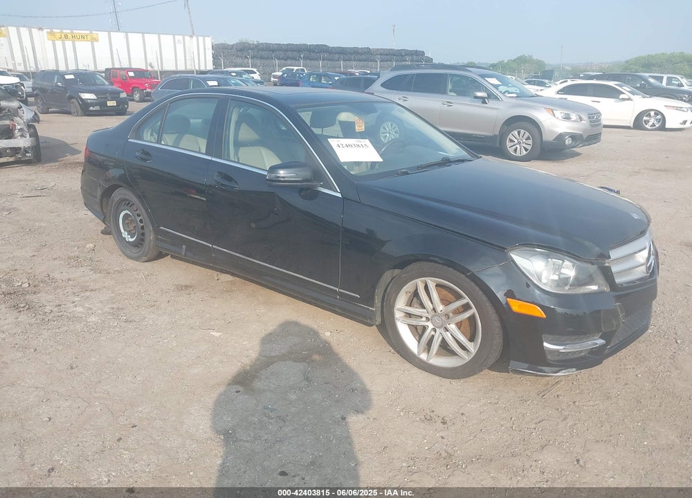 2013 MERCEDES-BENZ C 300 LUXURY 4MATIC/SPORT 4MATIC VIN: WDDGF8AB7DR287761