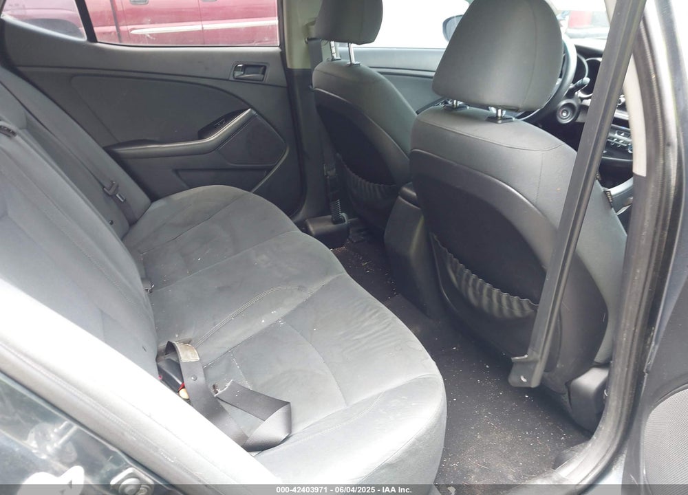 2015 KIA OPTIMA VIN: KNAGM4A70F5543976