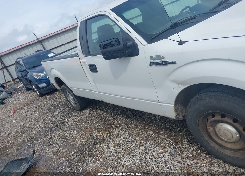 2013 FORD F150 VIN: 1FTMF1CMXDKG28081