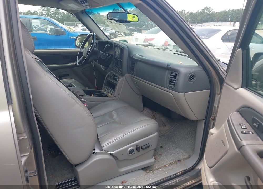 2003 CHEVROLET SUBURBAN K1500 VIN: 1GNFK16Z13J199808