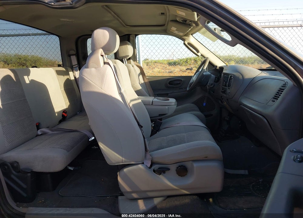 2003 FORD F-150 LARIAT/XL/XLT VIN: 2FTRX18W53CA26365