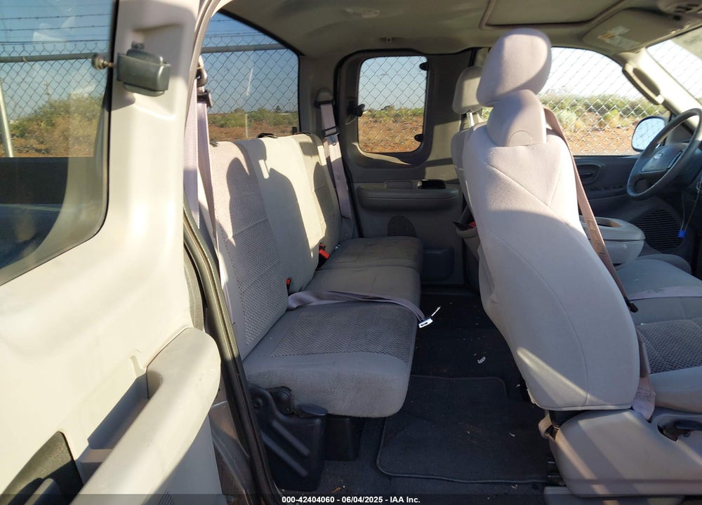 2003 FORD F-150 LARIAT/XL/XLT VIN: 2FTRX18W53CA26365