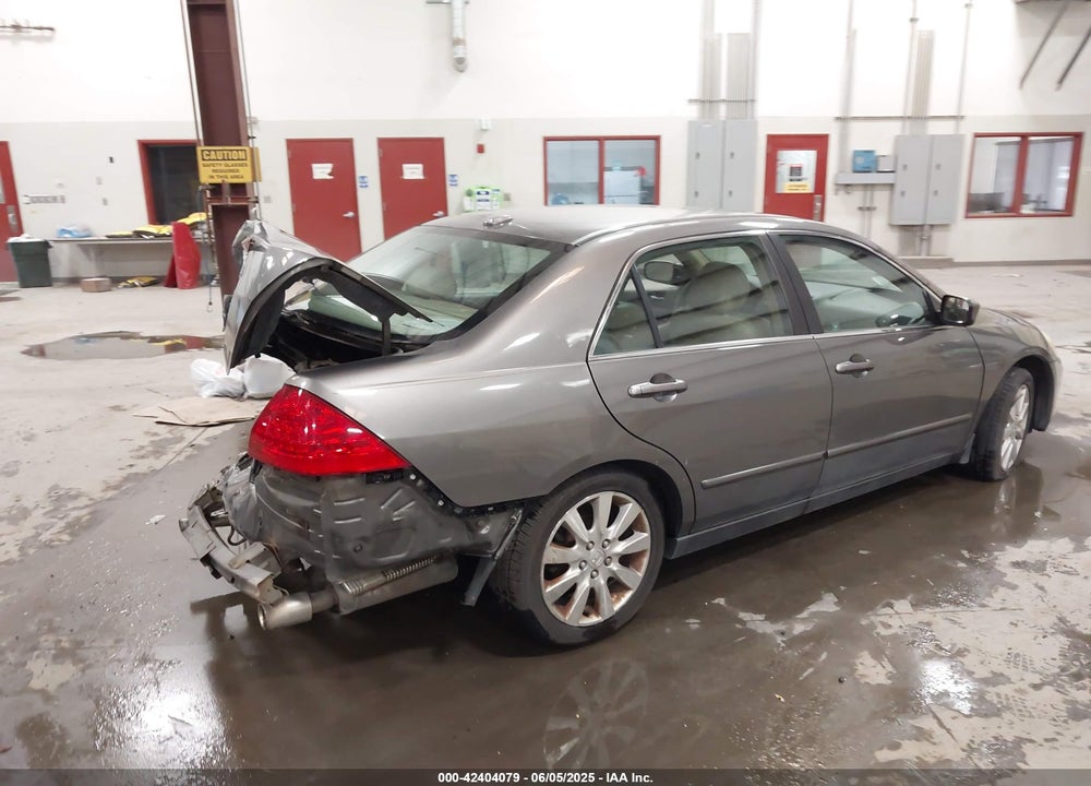 2006 HONDA ACCORD 3.0 EX VIN: 1HGCM66516A044200