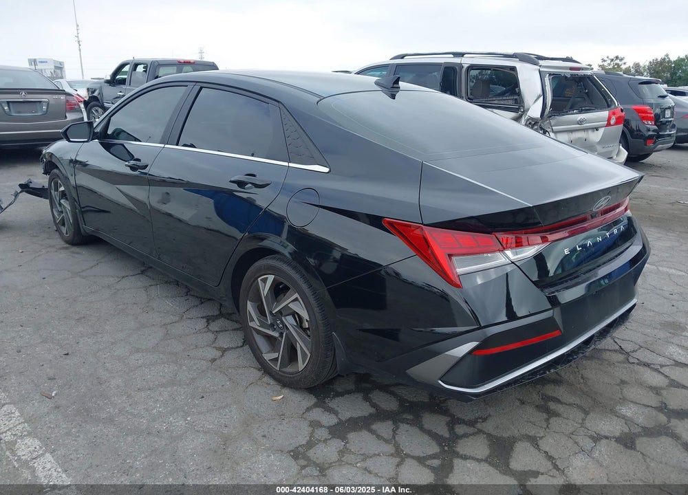 2024 HYUNDAI ELANTRA VIN: KMHLS4DG1RU648390