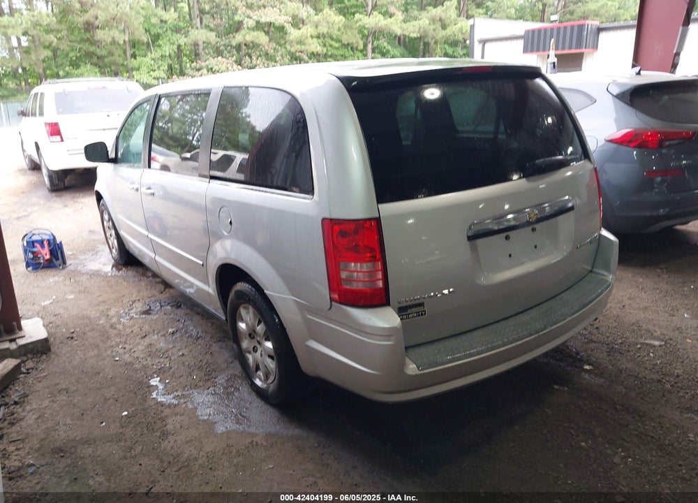 2009 CHRYSLER TOWN & COUNTRY LX VIN: 2A8HR44E59R570092