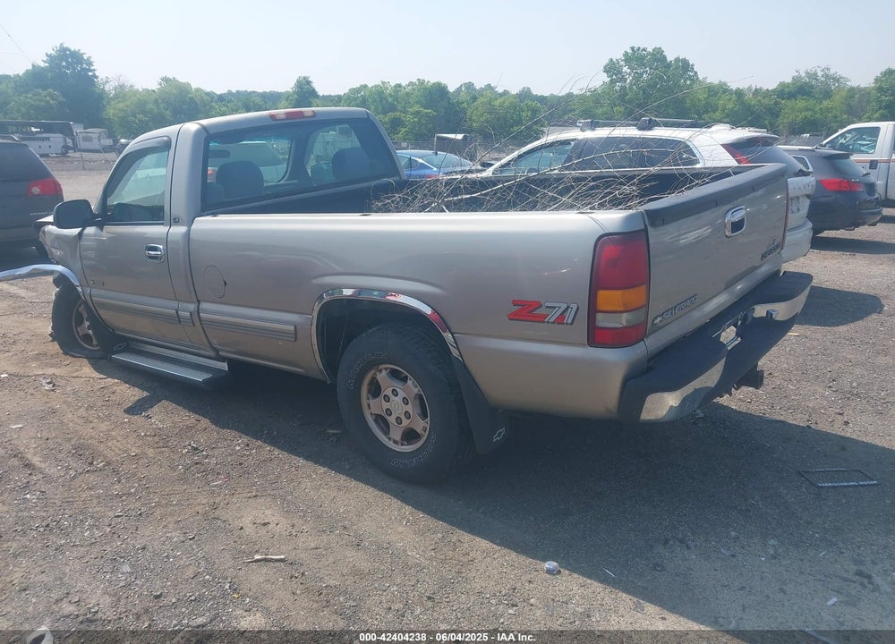 2000 CHEVROLET SILVERADO 1500 LS VIN: 1GCEK14T4YE213610