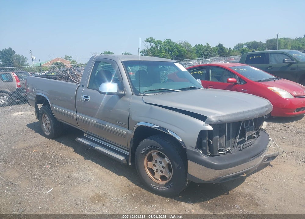 2000 CHEVROLET SILVERADO 1500 LS VIN: 1GCEK14T4YE213610