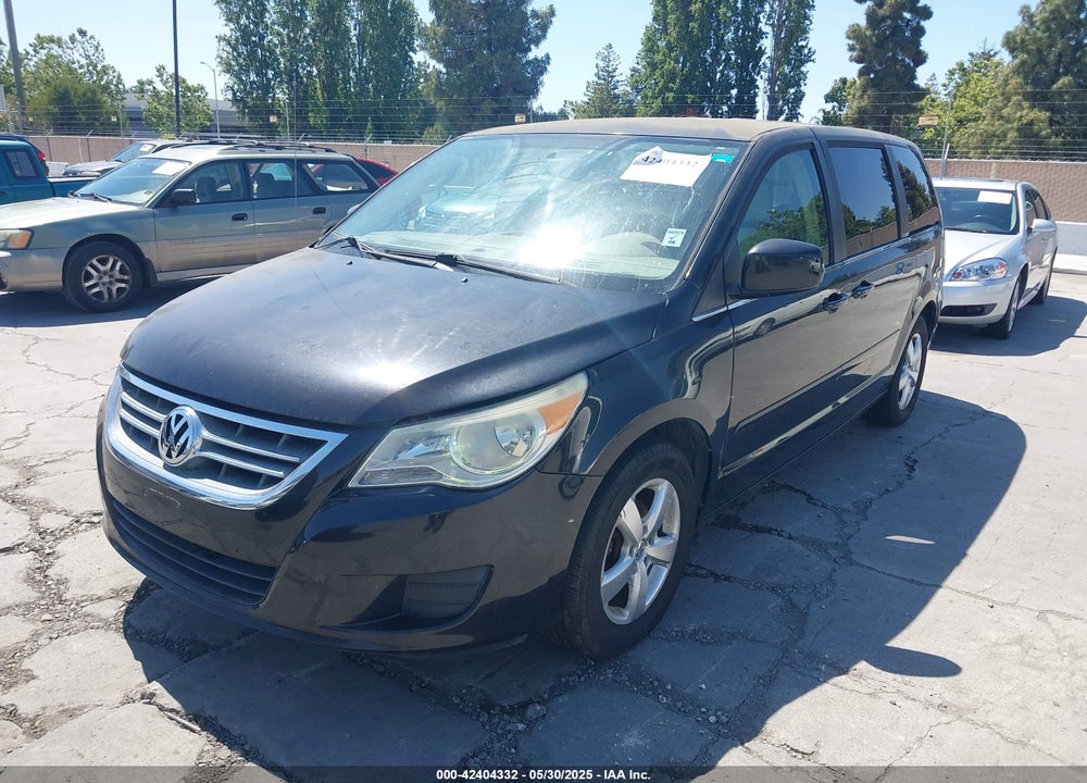 2010 VOLKSWAGEN ROUTAN SE VIN: 2V4RW3D11AR295018