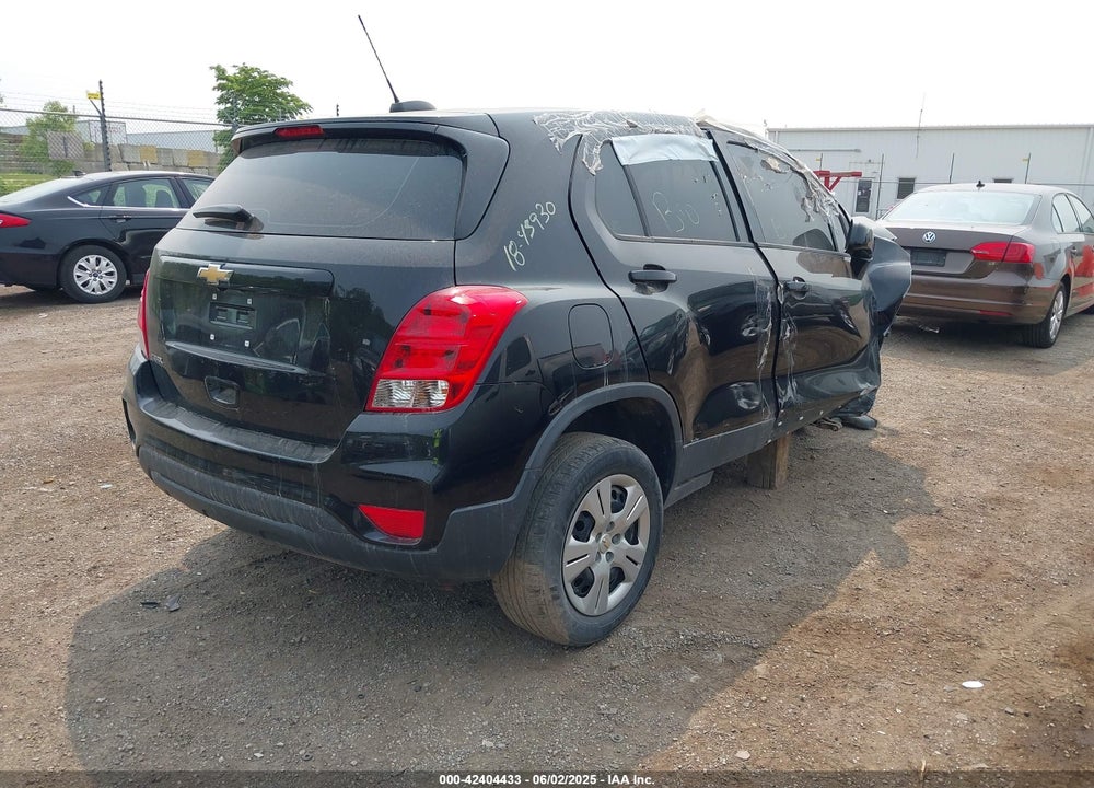 2018 CHEVROLET TRAX VIN: 3GNCJKSB0JL205561
