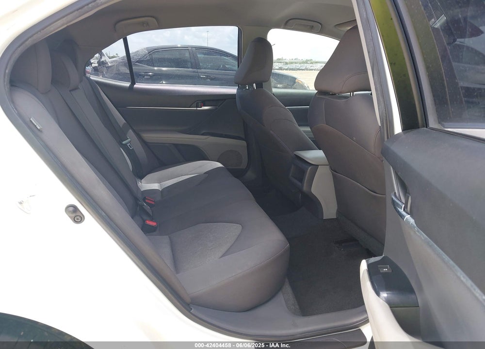 2018 TOYOTA CAMRY VIN: JTNB11HK8J3013351