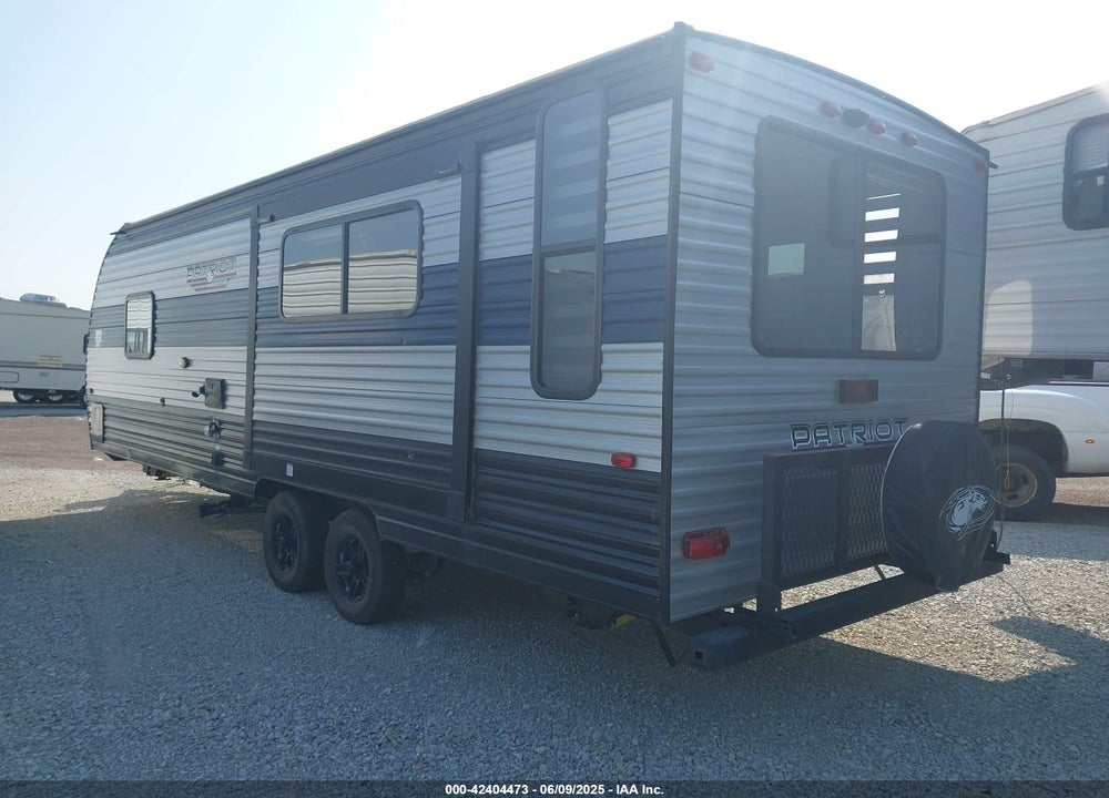 2022 FOREST RIVER CHEROKEE PATRIOT 23MK TRAVEL TRAILER VIN: 4X4TCKY28NK081518