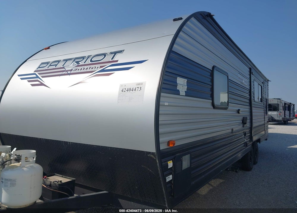 2022 FOREST RIVER CHEROKEE PATRIOT 23MK TRAVEL TRAILER VIN: 4X4TCKY28NK081518