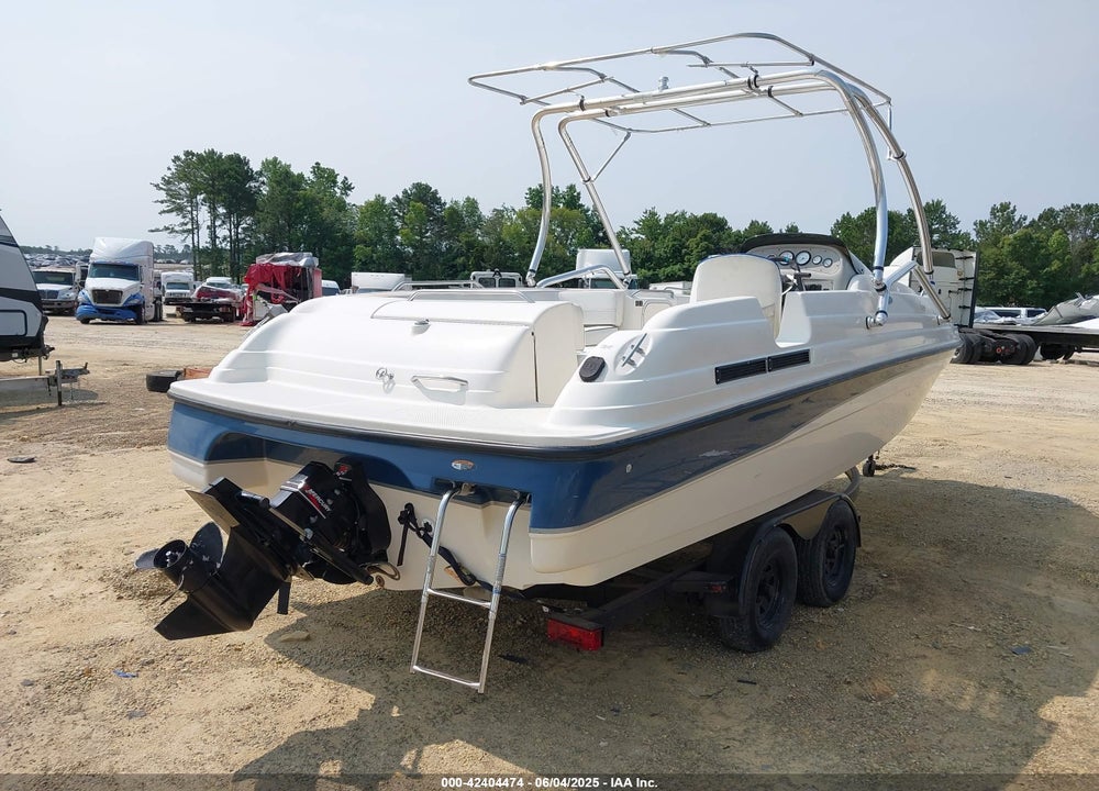 2000 BAYLINER FIBERGLASS VIN: BLNA32GHF001