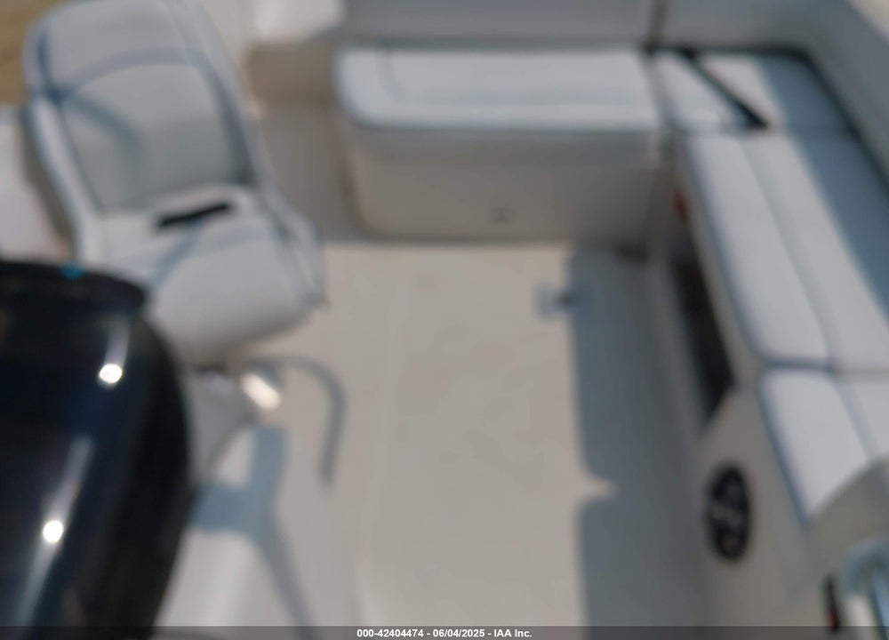 2000 BAYLINER FIBERGLASS VIN: BLNA32GHF001