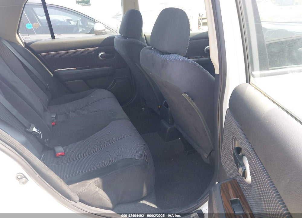 2010 NISSAN VERSA 1.8SL VIN: 3N1BC1AP1AL420360