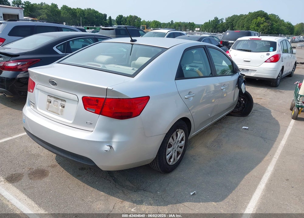 2013 KIA FORTE VIN: KNAFU4A24D5688483