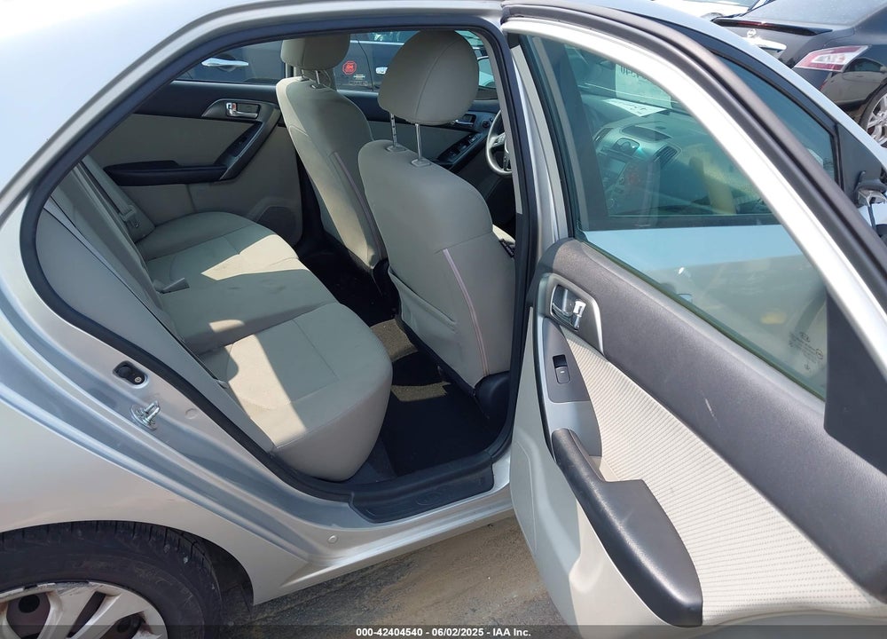 2013 KIA FORTE VIN: KNAFU4A24D5688483