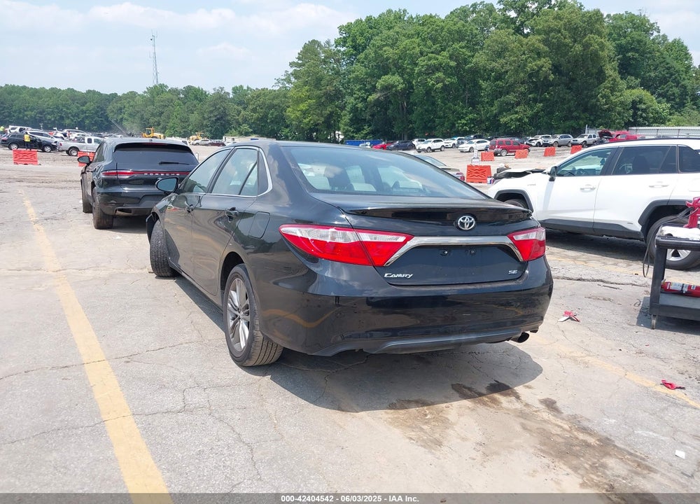 2015 TOYOTA CAMRY SE VIN: 4T1BF1FK9FU105820