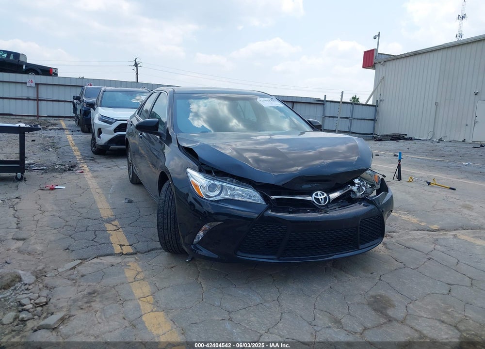2015 TOYOTA CAMRY SE VIN: 4T1BF1FK9FU105820