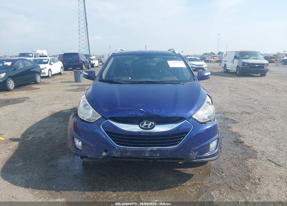 2011 HYUNDAI TUCSON VIN: KM8JU3AC9BU146892