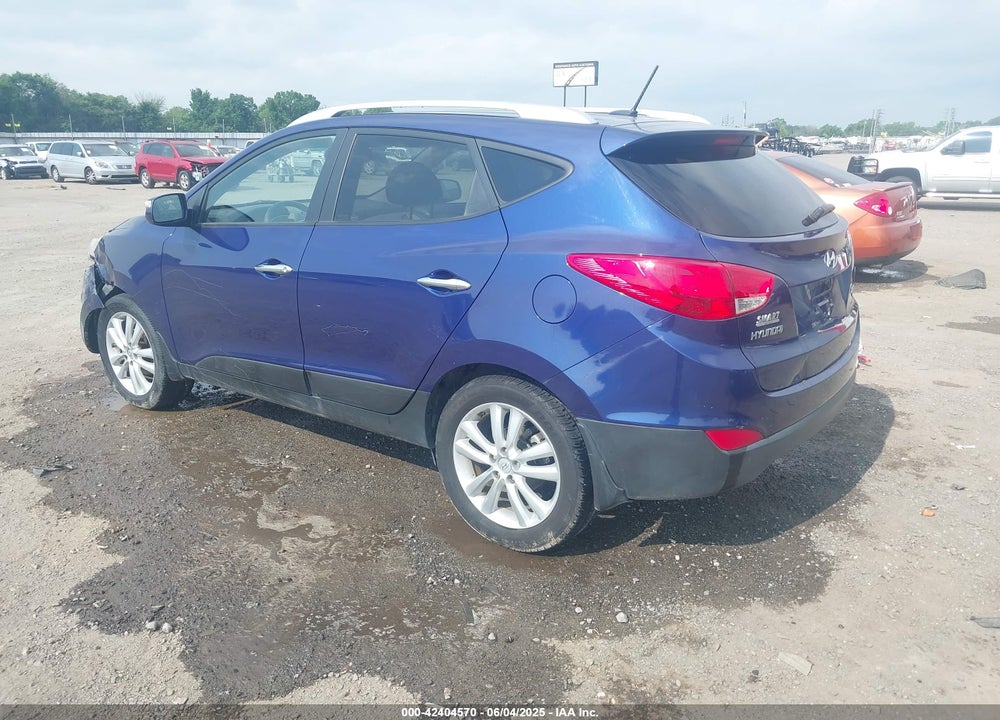 2011 HYUNDAI TUCSON VIN: KM8JU3AC9BU146892
