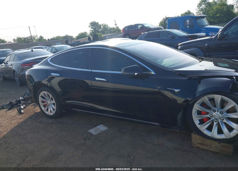 2018 TESLA MODEL S 100D/75D/P100D VIN: 5YJSA1E45JF269282