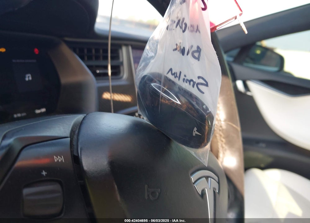 2018 TESLA MODEL S 100D/75D/P100D VIN: 5YJSA1E45JF269282