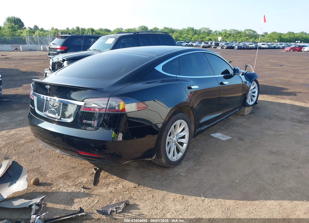 2018 TESLA MODEL S 100D/75D/P100D VIN: 5YJSA1E45JF269282