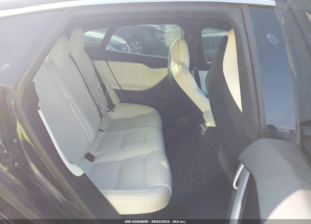 2018 TESLA MODEL S 100D/75D/P100D VIN: 5YJSA1E45JF269282