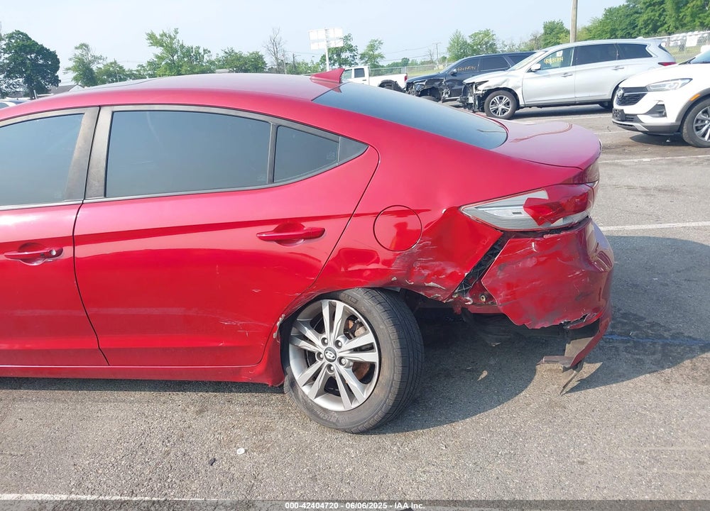 2018 HYUNDAI ELANTRA VIN: KMHD84LF2JU466391