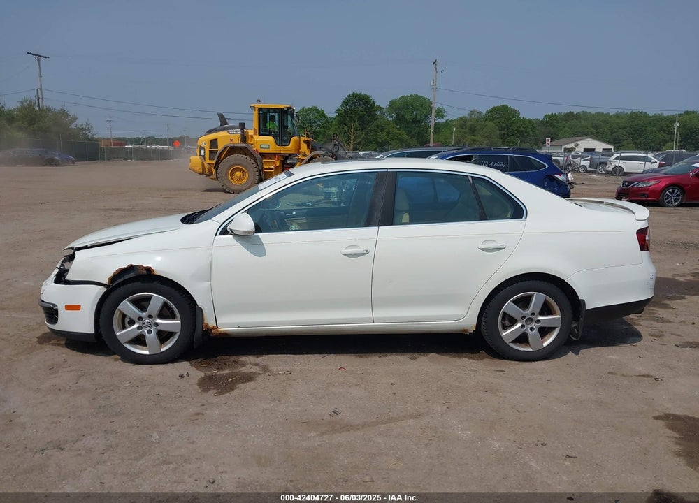 2008 VOLKSWAGEN JETTA SE/SEL VIN: 3VWRM71K18M022308