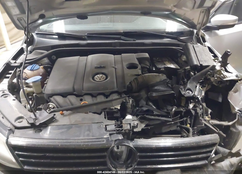 2011 VOLKSWAGEN JETTA VIN: 3VWDZ7AJ7BM369250