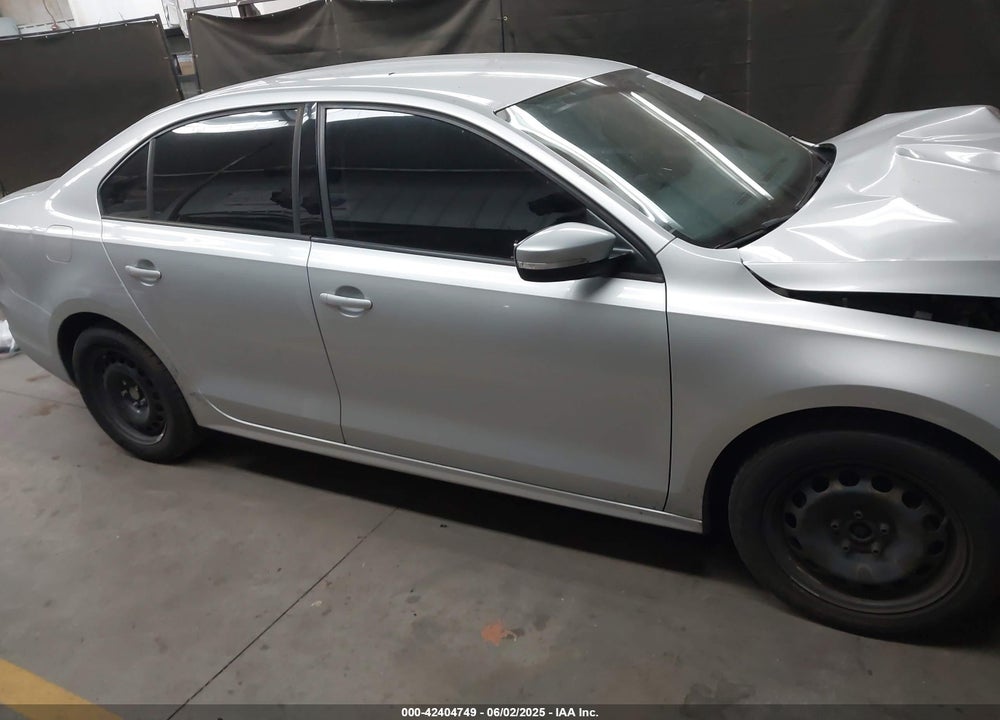 2011 VOLKSWAGEN JETTA VIN: 3VWDZ7AJ7BM369250