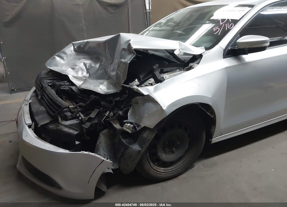 2011 VOLKSWAGEN JETTA VIN: 3VWDZ7AJ7BM369250