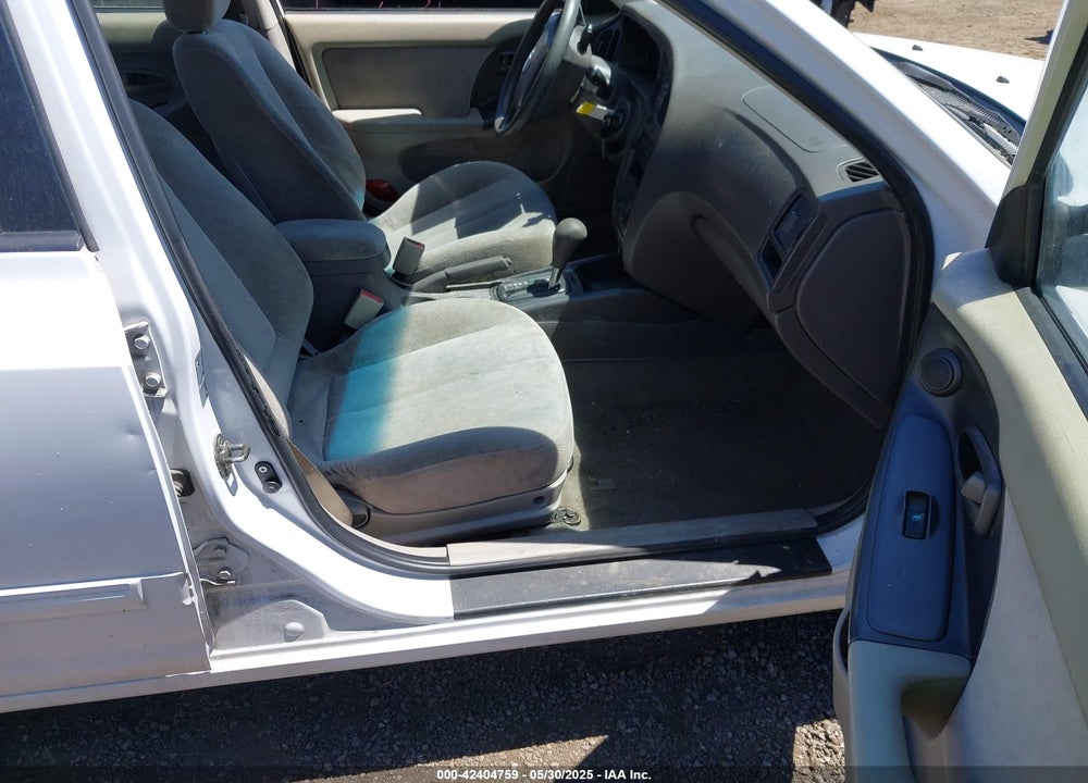 2006 HYUNDAI ELANTRA VIN: KMHDN46D26U319580
