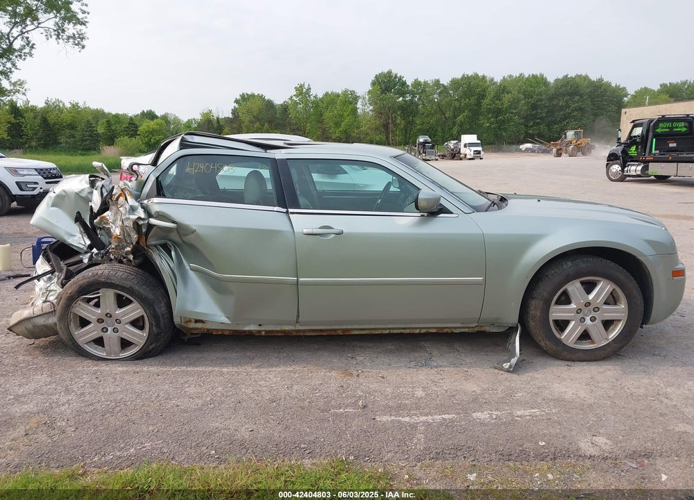 2006 CHRYSLER 300 TOURING VIN: 2C3KK53G06H242398