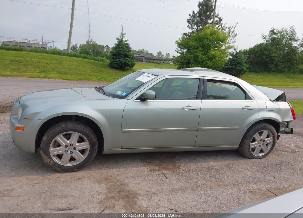 2006 CHRYSLER 300 TOURING VIN: 2C3KK53G06H242398